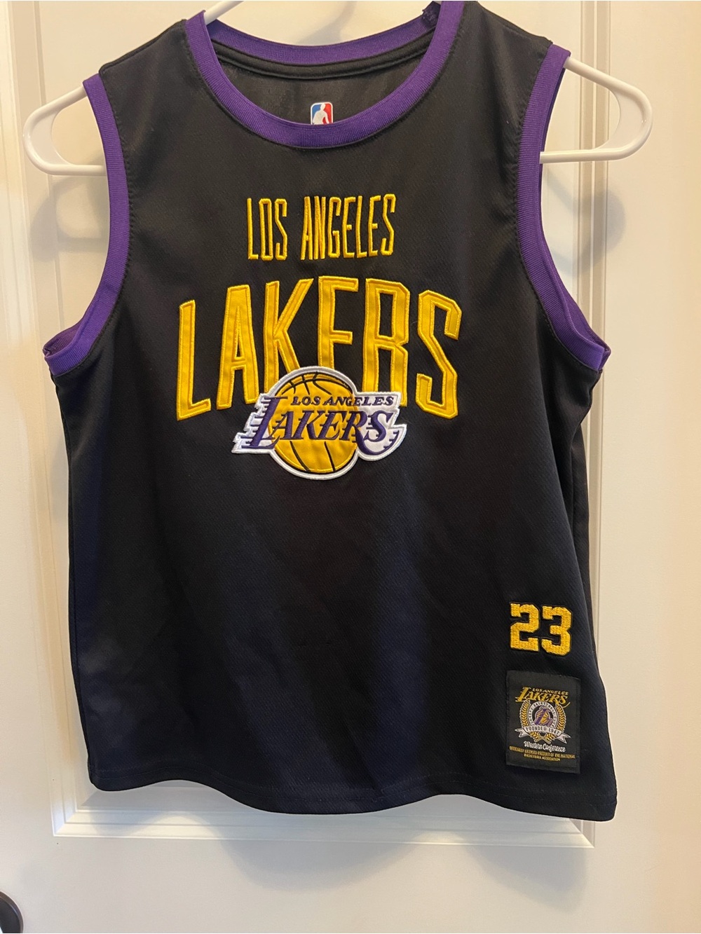 Youth L LeBron James black Lakers 23 jersey